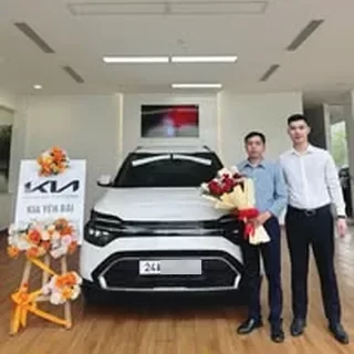 Hoạt động tư vấn và giao xe Mazda tại Yên Bái 3